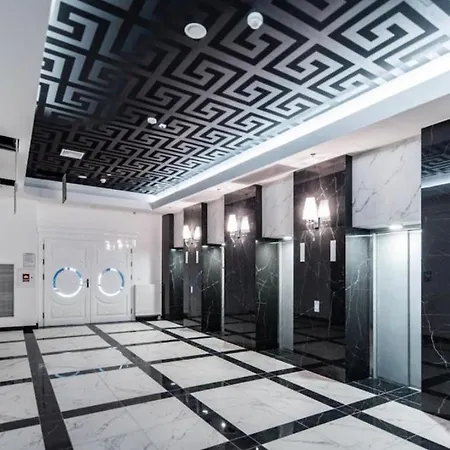 Hanza Tower Sky 23 Pool & Jacussi *
