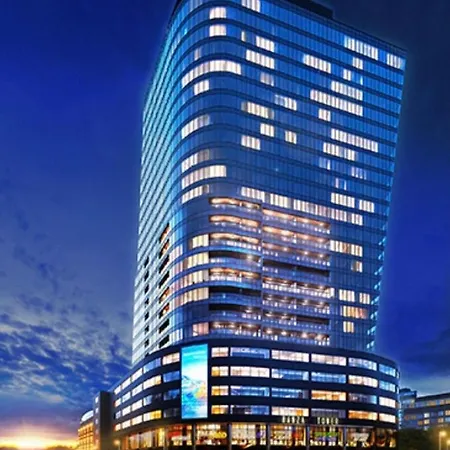 Hanza Tower Sky 23 Pool & Jacussi Appartement